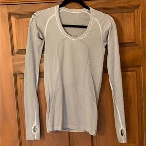 Lululemon Swiftly Tech Long Sleeve Crew